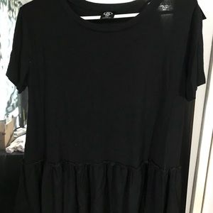 Agnes & Dora relaxed ruffle